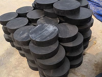 萝北县板式橡胶支座由若干层橡胶片与薄钢板经加压硫化